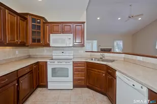 50 Nutmeg Dr, Somers, CT 06071 - Photo 9