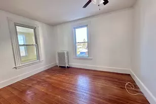 1082 Townsend Ave, New Haven, CT 06512 - Photo 7