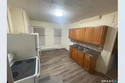 31 Coe Street, Waterbury, CT 06704 - Photo 1