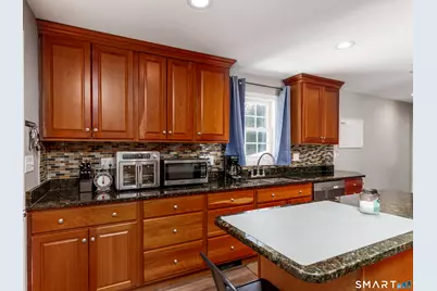 190 Elmwood Drive, Meriden, CT 06450 - Photo 17