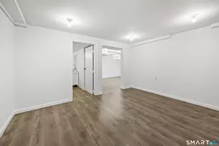 12 Bates Pl, Hartford, CT 06114 - Photo 21