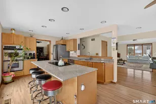 17 Esther Dr, Middlefield, CT 06455 - Photo 11