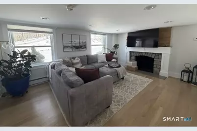 826 Dogburn Road, Orange, CT 06477 - Photo 9