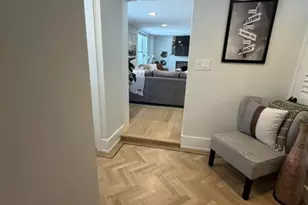 826 Dogburn Rd, Orange, CT 06477 - Photo 3