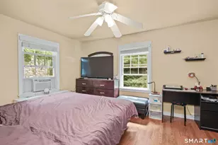 22 Beverly Rd, Trumbull, CT 06611 - Photo 9