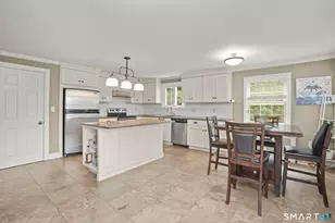 22 Beverly Rd, Trumbull, CT 06611 - Photo 5