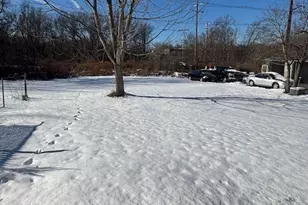 305 Granby St, Hartford, CT 06112 - Photo 15