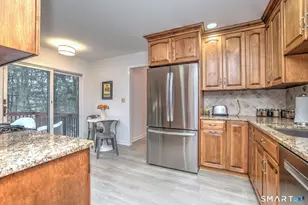 690 Forest Rd, West Haven, CT 06516 - Photo 19