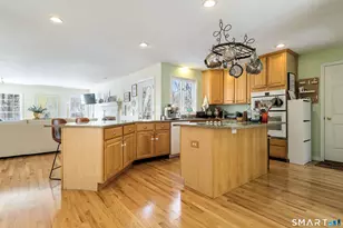 696 Green Hill Rd, Madison, CT 06443 - Photo 5