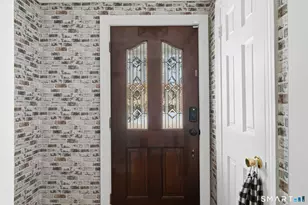 497 Parker Ave S, Meriden, CT 06450 - Photo 3