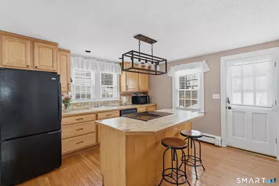 497 Parker Avenue South, Meriden, CT 06450 - Photo 9