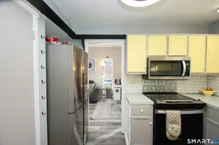 315 Heritage Vlg, Southbury, CT 06488 - Photo 7