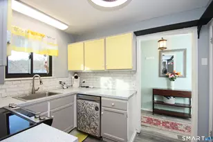 315 Heritage Vlg, Southbury, CT 06488 - Photo 3