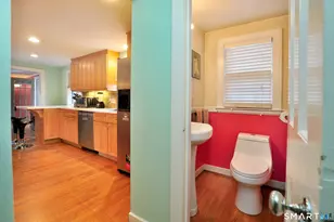 22 Tunxis Rd, West Hartford, CT 06107 - Photo 23