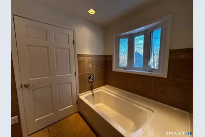 97 Godfrey Road, Fairfield, CT 06825 - Photo 13