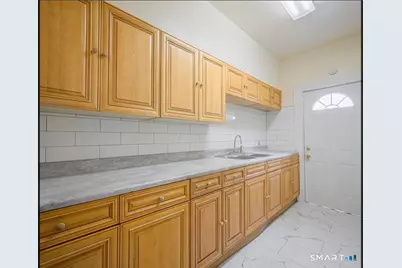 20 5th Street #Right side, Ansonia, CT 06401 - Photo 1