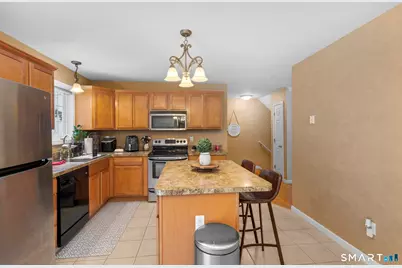 22 Neagle Street, Naugatuck, CT 06770 - Photo 3