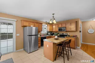 22 Neagle St, Naugatuck, CT 06770 - Photo 17