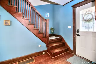 117 Nash Ln, Bridgeport, CT 06605 - Photo 11