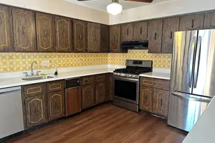 630 Longfellow Dr, Branford, CT 06405 - Photo 5