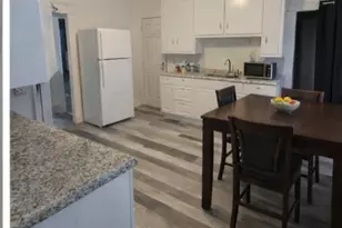 103 Grove St, Middletown, CT 06457 - Photo 3