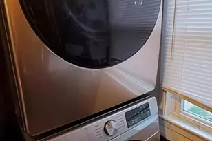 19 Vine Hill Rd, West Hartford, CT 06110 - Photo 7