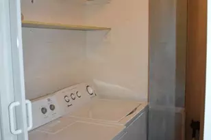 19 Vine Hill Rd, West Hartford, CT 06110 - Photo 19