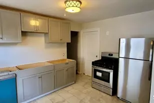 13 Lockwood Terrace, West Hartford, CT 06119 - Photo 3