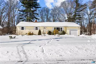 33 Hilton Dr, East Hartford, CT 06118 - Photo 1