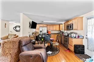 33 Hilton Dr, East Hartford, CT 06118 - Photo 7