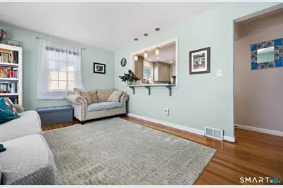 23 Warner Avenue, West Haven, CT 06516 - Photo 3