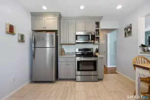 23 Warner Ave, West Haven, CT 06516 - Photo 9