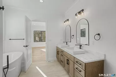 25 Spruce Mountain Trail, Danbury, CT 06810 - Photo 19