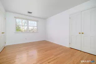 1 Megan Ln, Stamford, CT 06905 - Photo 25