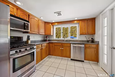 237 Warner Road, East Haven, CT 06473 - Photo 25