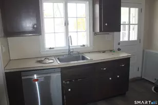 64 Fanway Ave, Bristol, CT 06010 - Photo 5