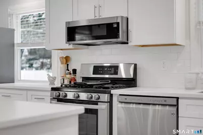 49 Lancaster Road, Glastonbury, CT 06033 - Photo 7