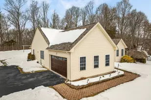 4 N Ridge Dr, Cromwell, CT 06416 - Photo 3