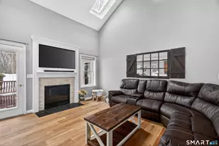 4 N Ridge Dr, Cromwell, CT 06416 - Photo 9