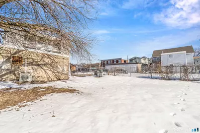 1322 Stratford Avenue, Bridgeport, CT 06607 - Photo 33