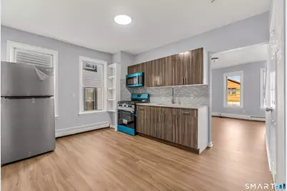 1322 Stratford Avenue, Bridgeport, CT 06607 - Photo 5