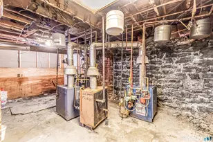 1220 Pembroke St, Bridgeport, CT 06608 - Photo 33