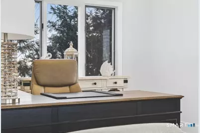 352 Pequot Avenue, New London, CT 06320 - Photo 19