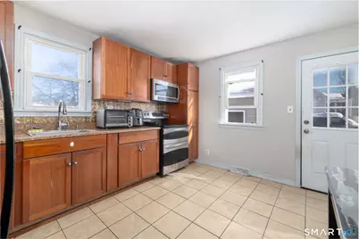 116 Sunrise Avenue, New Britain, CT 06051 - Photo 11