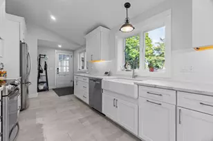 39 Gledhill Ave, Stonington, CT 06378 - Photo 11