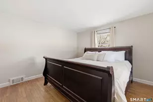 18 St James St, West Hartford, CT 06119 - Photo 19