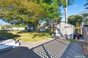 18 St James St, West Hartford, CT 06119 - Photo 29