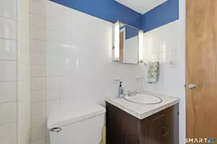 18 St James St, West Hartford, CT 06119 - Photo 25