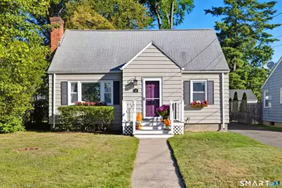 18 Saint James Street, West Hartford, CT 06119 - Photo 1