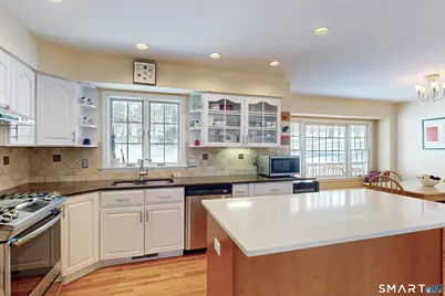 183 Coachmans Drive, Southbury, CT 06488 - Photo 7